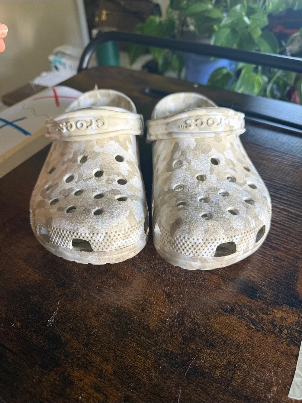 CROCS Kids Beige Camo Classic Clog